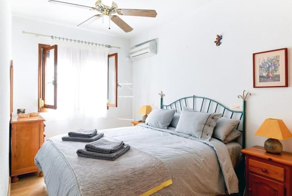 Villa Magerit, Entire Home 5 Minutes Easy Walk To Sandy Beach La Mata  Bagian luar foto